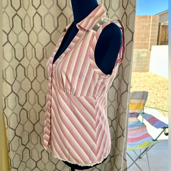 NEW! Parallel Pink & White Striped Sleeveless Button Down Blouse - Picture 4 of 13